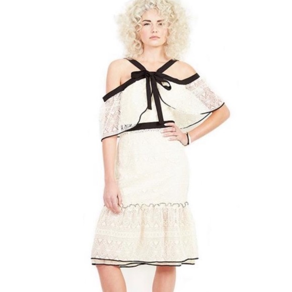 Adelyn Rae cream ivory black crochet lace halter off the shoulder tulip dress - Picture 2 of 10